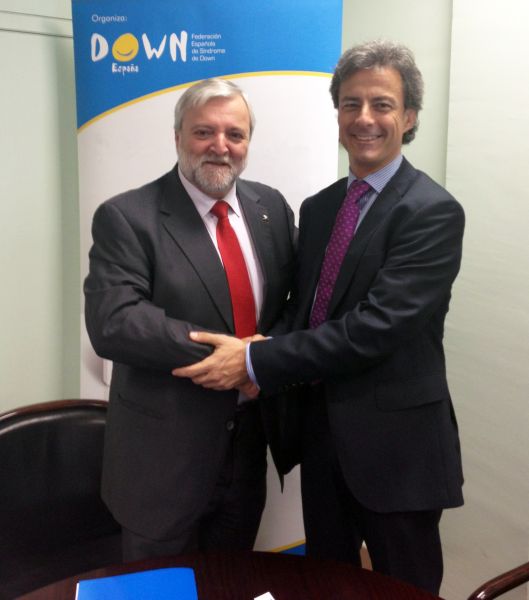 firma convenio mapfre.jpg