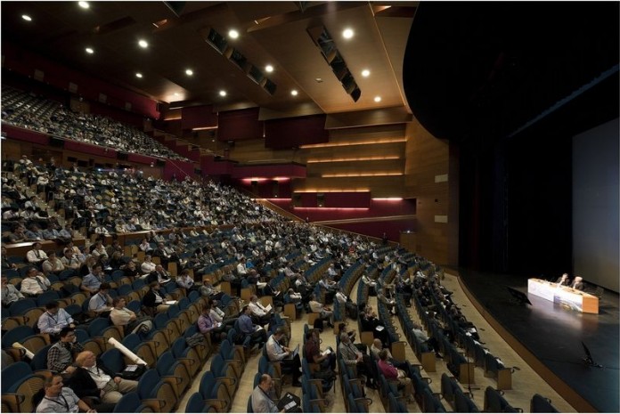 asistentes a soft 2014.jpg