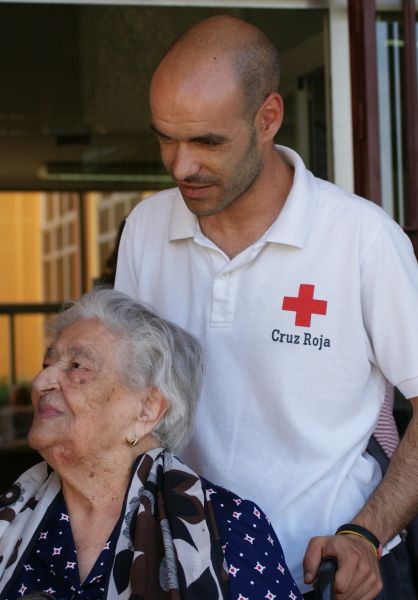 mas de 100 voluntarios colaboran en el dispositivo.jpg