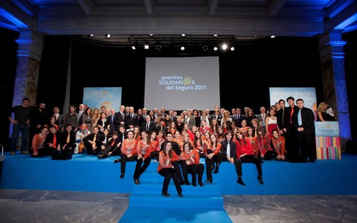 foto familia solidarios.jpg