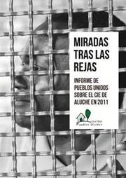 mirada tras rejas.jpg