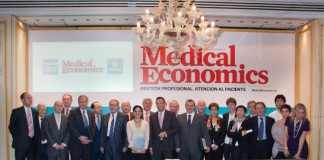 La Fundación Reina Sofía recibe el premio a la mejor información a pacientes por la campaña Alzheimer Internacional 2011