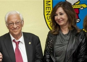 padre angel y ana rosa.jpg