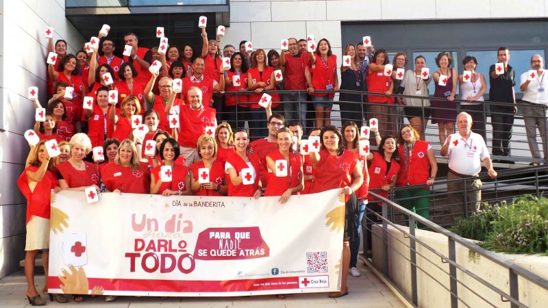 alicante se prepara ya para celebrar el dia de la banderita en la provincia.jpg