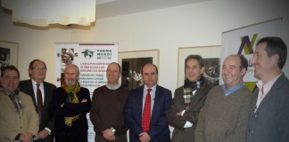 Farmamundi presenta esta Navidad un Aceite de Oliva Virgen Extra con fines solidarios