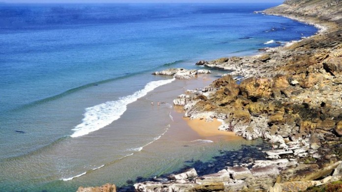 20140901 desaparicion de la playa de azabartza del monte jaizkibel.jpg