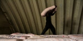 South Sudan: FAO ramps up airlifts to reach conflict-hit farmers